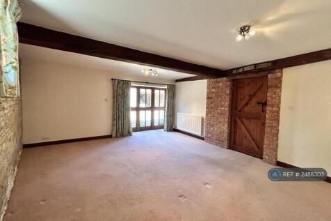 2nd Living Room/ Dining Room