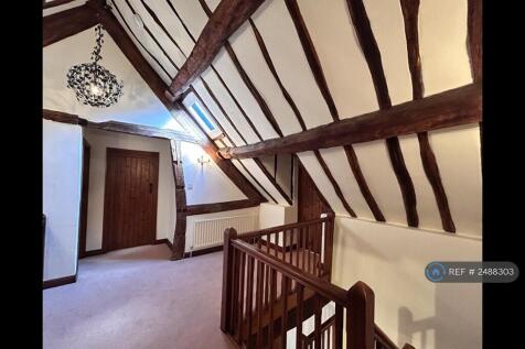 !St Floor Hallway/Landing