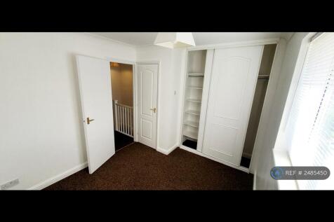 Front Bedroom 