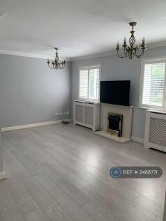 Living Room Pic 1