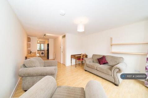 Living Room (Towards Kitchen)