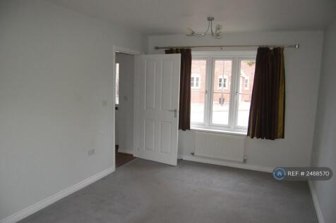 Lounge Space To Front