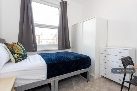Bedroom 3 (First Floor)
