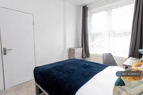 Bedroom 1 (Ground Floor)