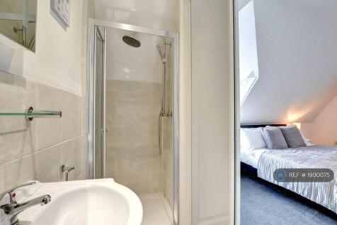 Ensuite  Shower Room