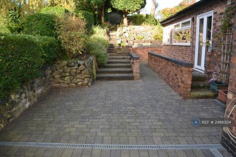 Courtyard/Rear Garden