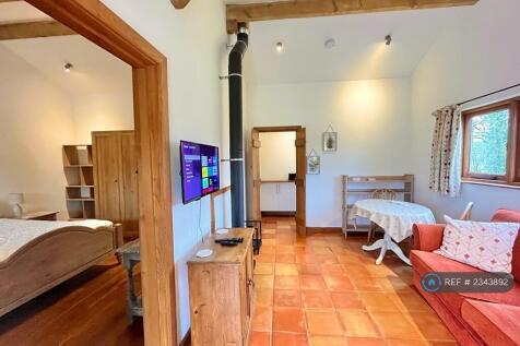 Bedroom &amp; Living Area