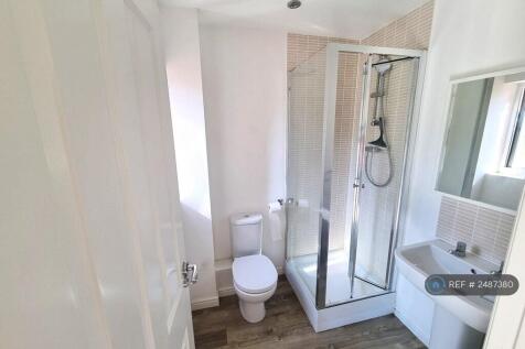 Ensuite Bathroom To King Size Bedroom