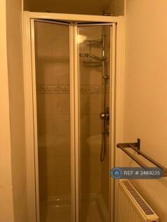 En-Suite Shower