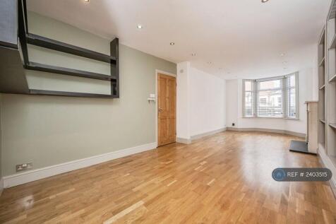 Front Living Room (Open Plan)