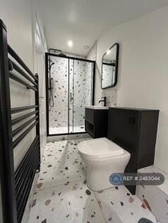 Master Ensuite 