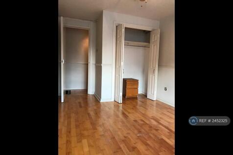 Double Bedroom b