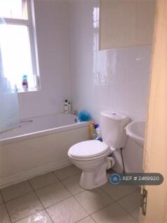 Bathroom Upstairs