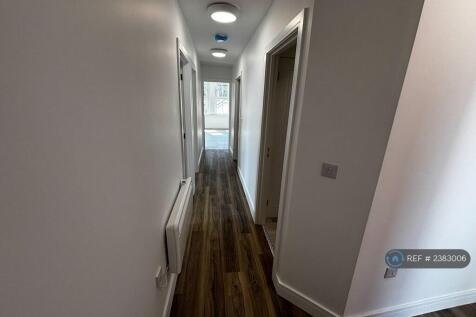 Hallway With Oak Lvt