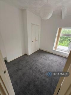 Bedroom 2 (1)
