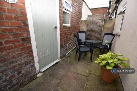 Laundry Room / Store / Toilet / Basin