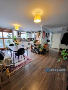 Living Room/Kitchen/Dining - Picture 3