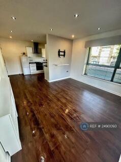 Open Plan Living Room &amp; Kitchen