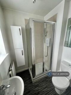 Master En-Suite