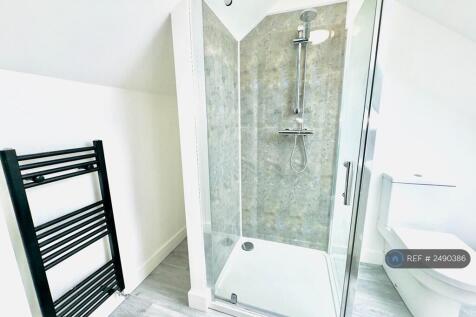 Room 6 Ensuite