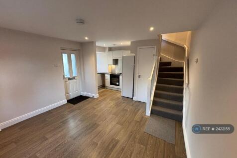Open Plan Lounge / Kitchen