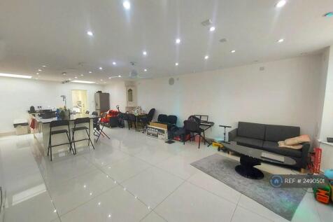 Open Plan Reception/Kitchen