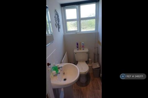 Toilet 3