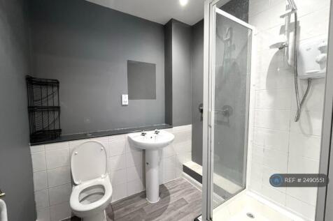 Bed 1 En-Suite 