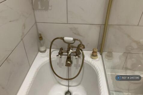 Bathtub