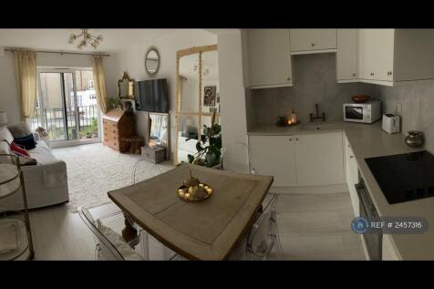 Open Plan Living And Kitchen