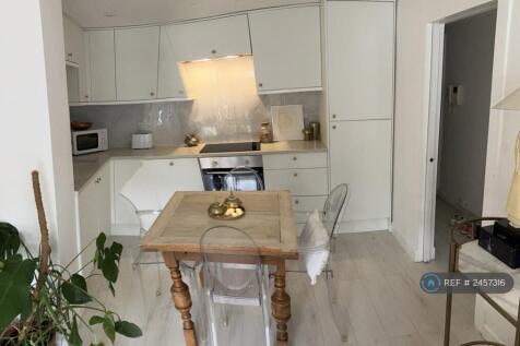 Open Plan Living And Kitchen