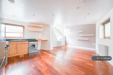 Kitchen / Living Room