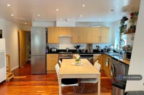 Kitchen / Living Room