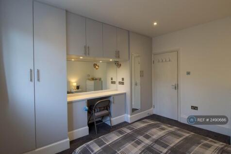 Master Bedroom Image 2