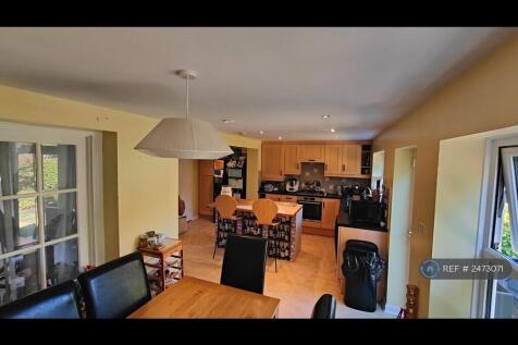 Dinning Room &amp; Kitchen