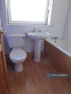 Bathroom With Bath Tub
