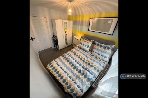Bedroom #01 (5)
