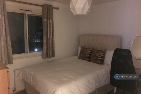 Doublebedroom With Built In Wardrobe 1