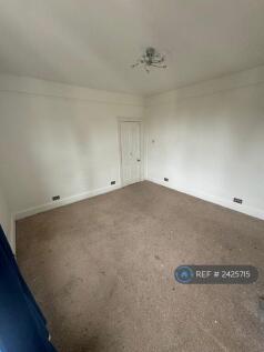 Large High Ceiling Room 1