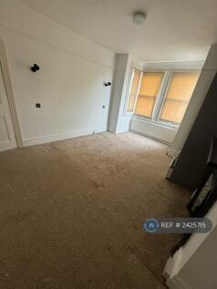 Large High Ceiling Bedroom 2