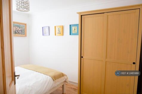 Bedroom 2.2