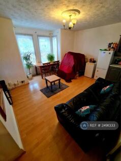 Ff - Living Room &amp; Area (Reverse View)