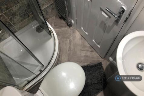 Double Bedroom With Private Ensuite