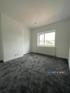 3 Double Bedrooms And 1 Single/Office