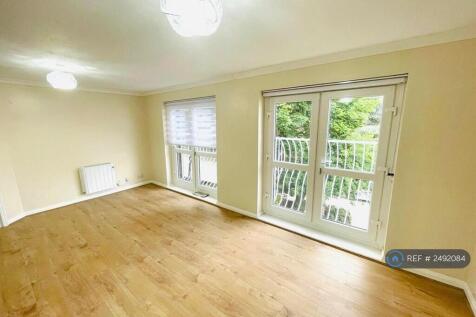 Living Room Pic 2