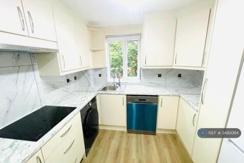 Kitchen Pic 2