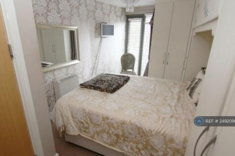 Bedroom 1 ( Fitted Wardrobes)