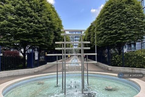 Piazza Water Fountains