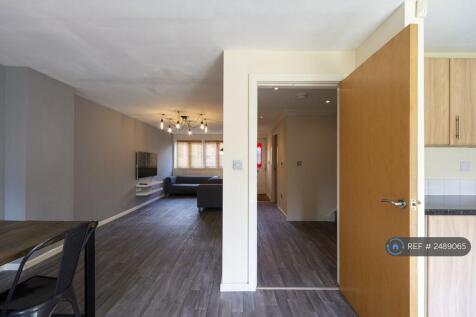 Lounge/Dining/Kitchen