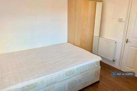 Bedroom 4 Pic 1